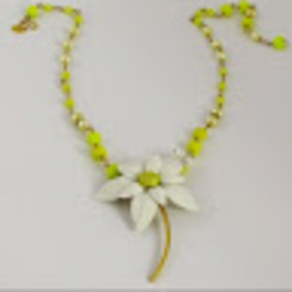 Meet your Posher, Linda - Picture 1 of 2